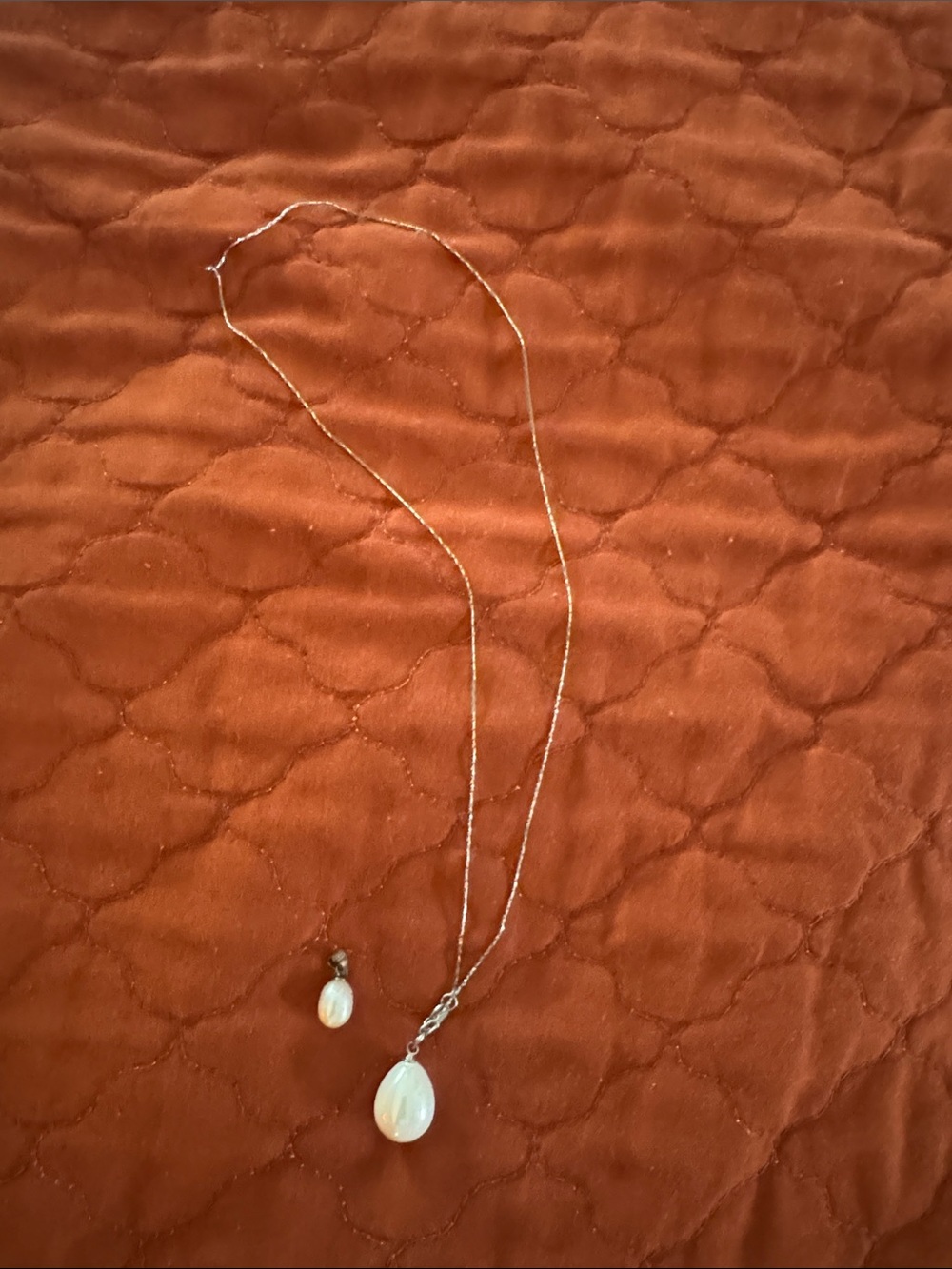 Delicate White Pearl Pendant Necklace